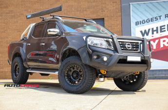 NISSAN NAVARA D LOCKER BLACK